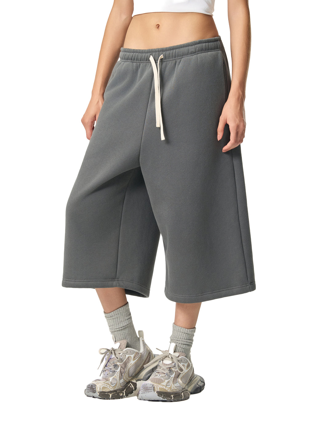 Relaxed Drawstring 3/4 $weatpants